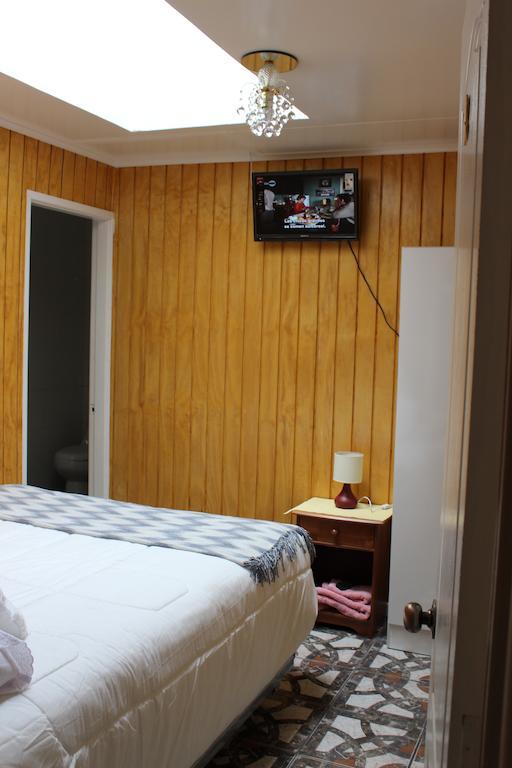 Hotel Yellow Submarine Punta Arenas Extérieur photo